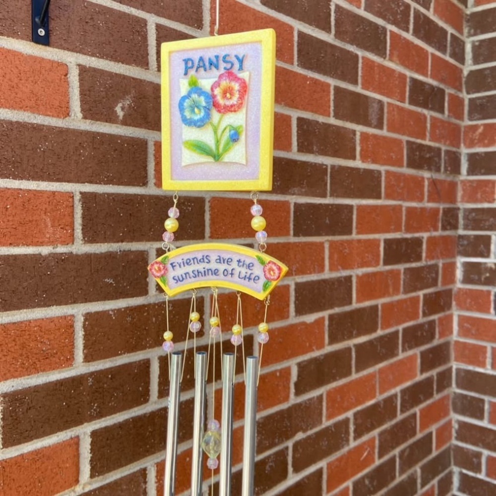 Flower Pansy Wind chime with beautiful yellow and pink beads - Picture 4 of 4
